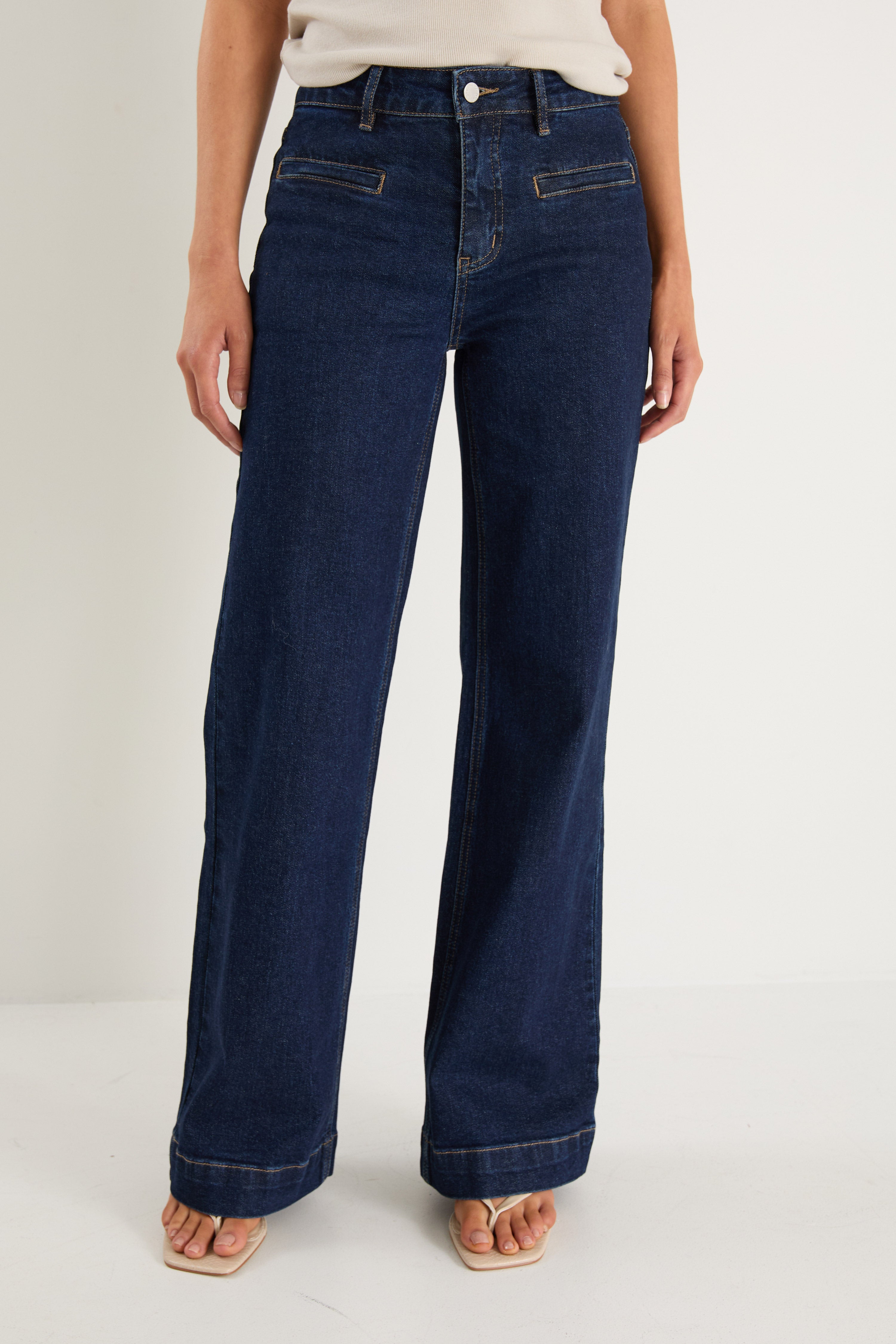 Concert Indigo Mid Rise Wide Leg Pocket Jean