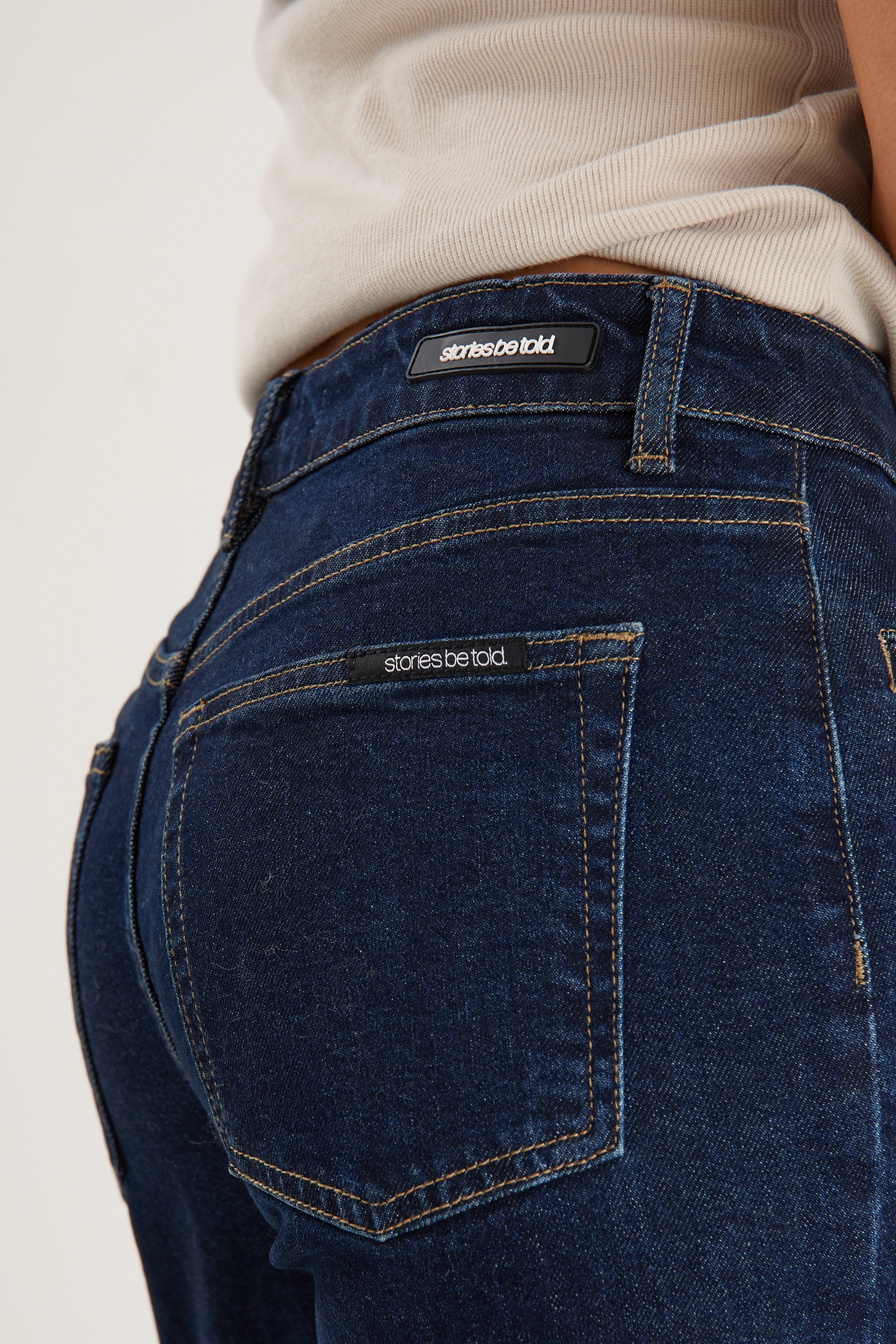 Concert Indigo Mid Rise Wide Leg Pocket Jean